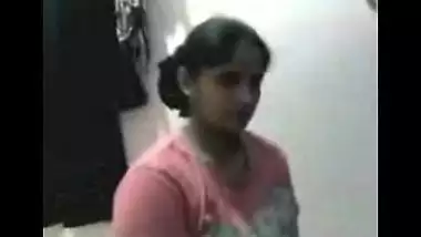 Tamil sex video of a beautiful teen stripping for her lover on webcam