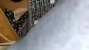 Sweet XXX blowjob is what Desi wife pleases husband with in MMS clip