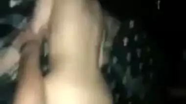 Guy makes it doggystyle with Desi wife who loves fucking in XXX video