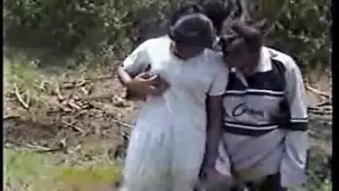 Indian sex video of Mallu village outdoor group sex with audio