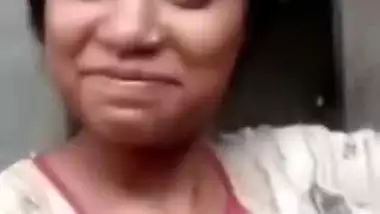 XXX girl does what Desi friend says and exposes her boobs on camera