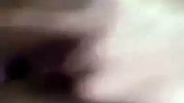 Hawt Teen girl making her selfie nude baths clip
