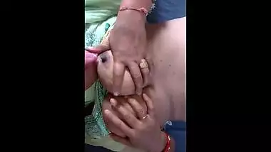 Bhabhi Pussy Fingering & Boob Shake