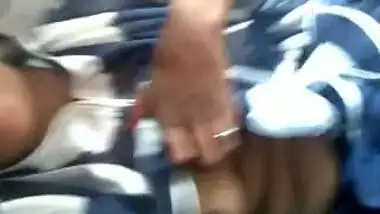 desi babe showing boobs and suckking dick in car