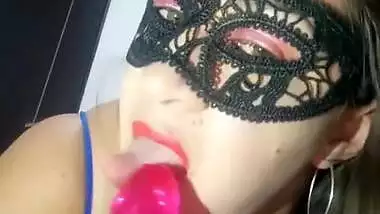 Asrm Unfaithful Hindo Latina Slut Wife Chatting With One Of Her Fans Through Video Call 1-3