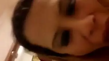 indonesian girl sucks indian boss dick