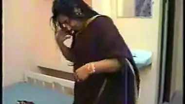 ANGOOR (vintage 90s Indian porn)