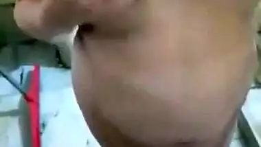 Big boobs mallu bhabhi nude bathing selfie