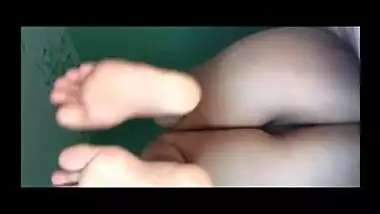 Girl masturbating loudly