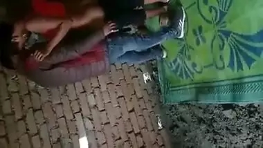 Desi Randi Fucking Outdoor In Threesome