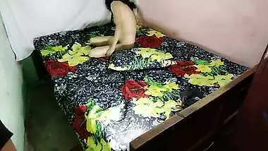 Indian Ladies tailor fucking indian bhabhi and her daughter 