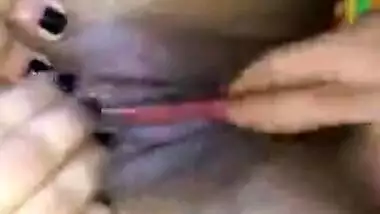 sexy desi wife clean shaved pussy fingering by hubby