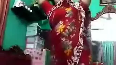 Desi Unsatisfied Married Bhabi Showing Her Big Ass And Pussy For Husband