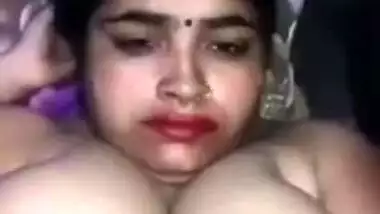Desi wife leaked video where she flaunts juicy boobs and hairy XXX hole