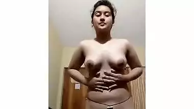 Most guys think it would be great to have sex with such XXX Desi slut