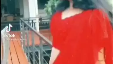 So Gorgeous Girlfriend with a Hairy Pussy Leaked Pics and Fucking Videos Part 1