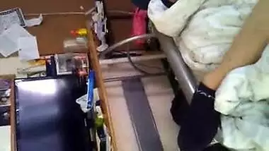 Assam ki chudasi didi ke bur ki seal chote bhai ne chodi