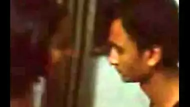Hindi sex desi porn xxx clip of Indian bhabhi ki chudai with hubby!