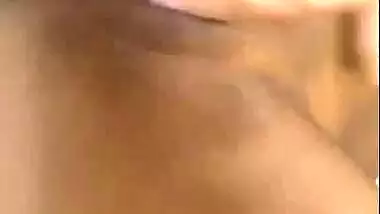 Desi cute girl fingering pussy