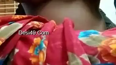 Today Exclusive-desi Bhabhi Boobs Pressing By Hubby