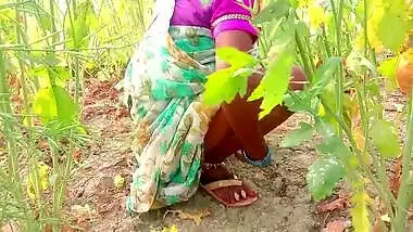 Husband records his filthy Desi wife playing with hairy XXX twat