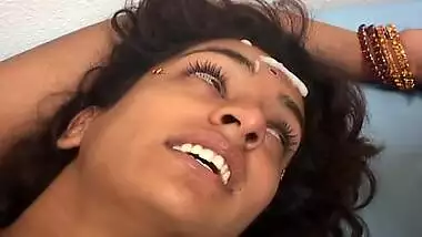 Horny Jhazira Goes To The Doctor And Gets Fucked On The Table