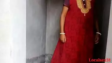 Outdoor XXX session of amateur Bengali chick and her Desi fucker