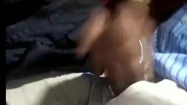 Indian Wife gives blowjob in bus
