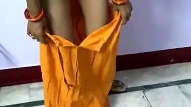 Desi girl removed dress