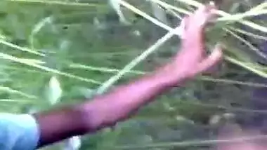Desi farmer enjoy hardcore fucking with girl in forest