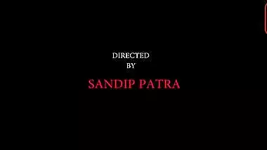 Bath with rose petals waits for the Desi seductress in the porn video