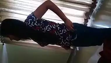 Desi Bhabhi blowjob video