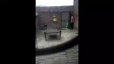 Desi village teen girl’s outdoor romance with cousin