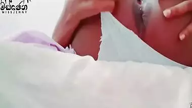 Sri Lankan In School Fingering Pussy Web Cam With Bfනංගි (full For Go Sale)