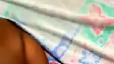 Man drills a South Indian lady’s ass in the doggy style