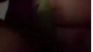 Desi aunty show boob and pussy fingering