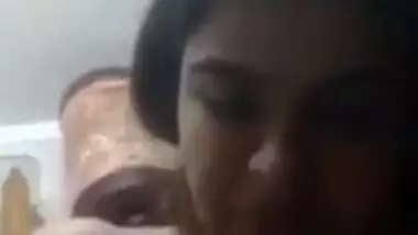 Desi aunty fingering pussy