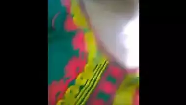 Indian teen porn video of a college couple having fun in a park