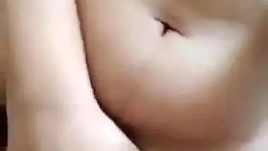 Sexy Hot Desi Bhabhi Shows Her Body for Boy Friend