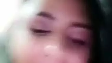 Sexy indian plump aunty show on live-cam home sex video