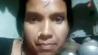 Desi village bhabi suck her husband dick