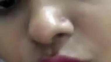 Nice Desi girl with pink lips touches XXX parts in the shower room