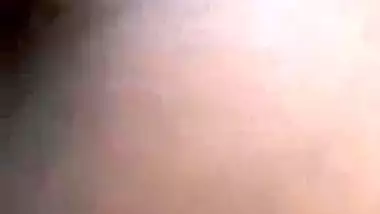 Tamil big boob maid exposing topless figure to house owner