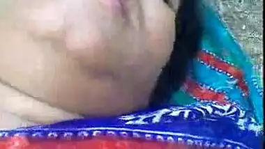 Indian Village wife fucked outdoors by her hubbyâ€™s friend