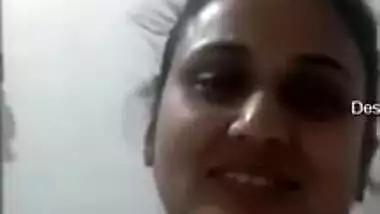 Guy jerks off so fast to steamy naked Indian XXX wife via video link