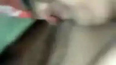 Desi fresh MMS movie scene of a exposed Desi Bhabhi