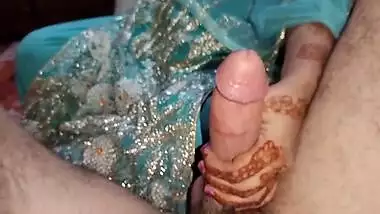 Newly married Pakistani XXX wife giving blowjob to her cocky husband MMS