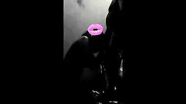 Desi Bhabhi takes cum in mouth