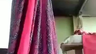 Today Exclusive- Sexy Desi Bhabhi Showing Her Nude Body