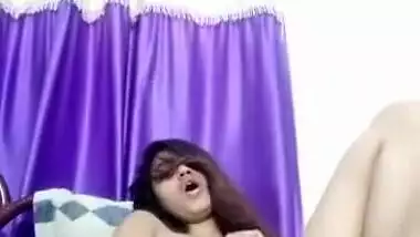 Today Exclusive- Horny Desi Girl Showing Her Boobs And Masturbating Part 2